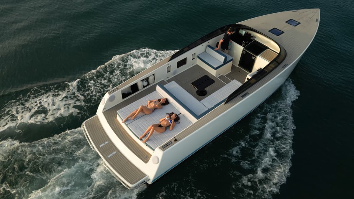 Van Dutch 40 — Photo 1